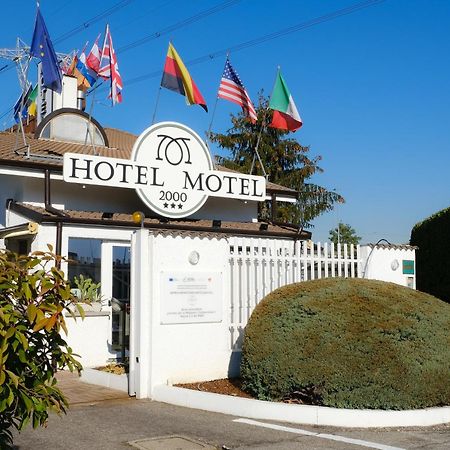 Hotel Motel 2000 Trezzano Sul Naviglio Esterno foto