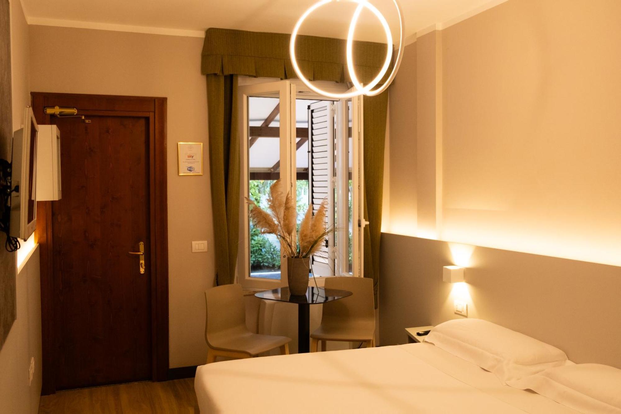 Hotel Motel 2000 Trezzano Sul Naviglio Esterno foto